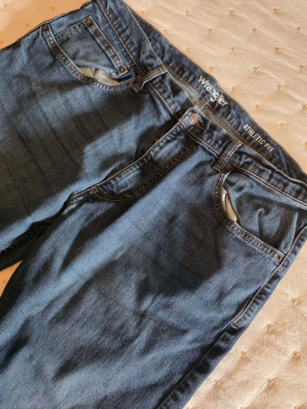 Wrangler Athletic Fit Men's Blue Denim Jeans Size 38x30